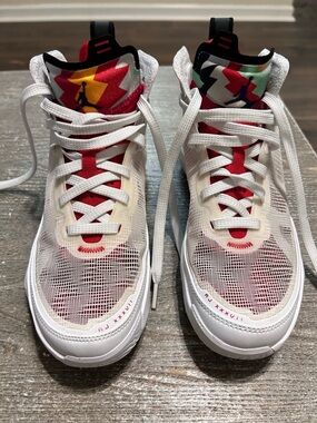 Boys 6Y Jordan Hare RJ XXXVII White and cream Mesh High-Top Sneakers GS